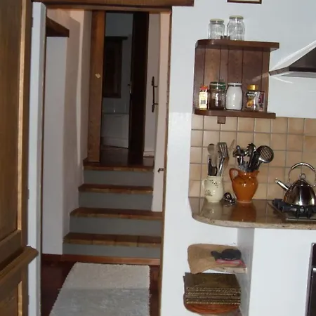 Sleeps 10 Pool Wifi * Corgna
